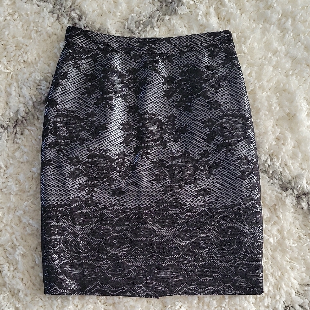The Limited Black Knee-Length Pencil Skirt